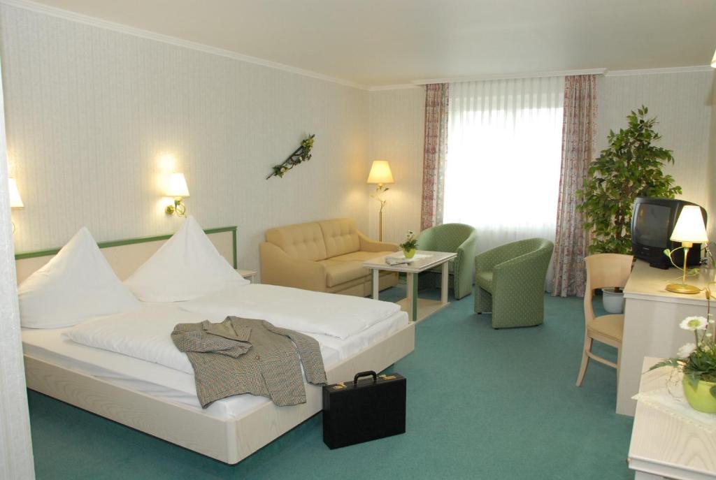 Hotel Pfeffermuehle Borchen Kamer foto