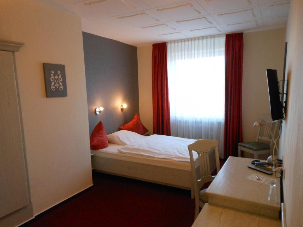 Hotel Pfeffermuehle Borchen Kamer foto
